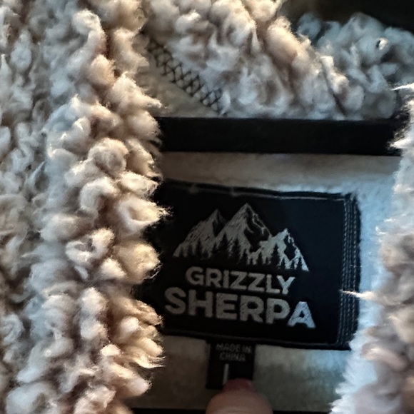 Grizzly Sherpa Fleece Jacket - Picture 2 of 3